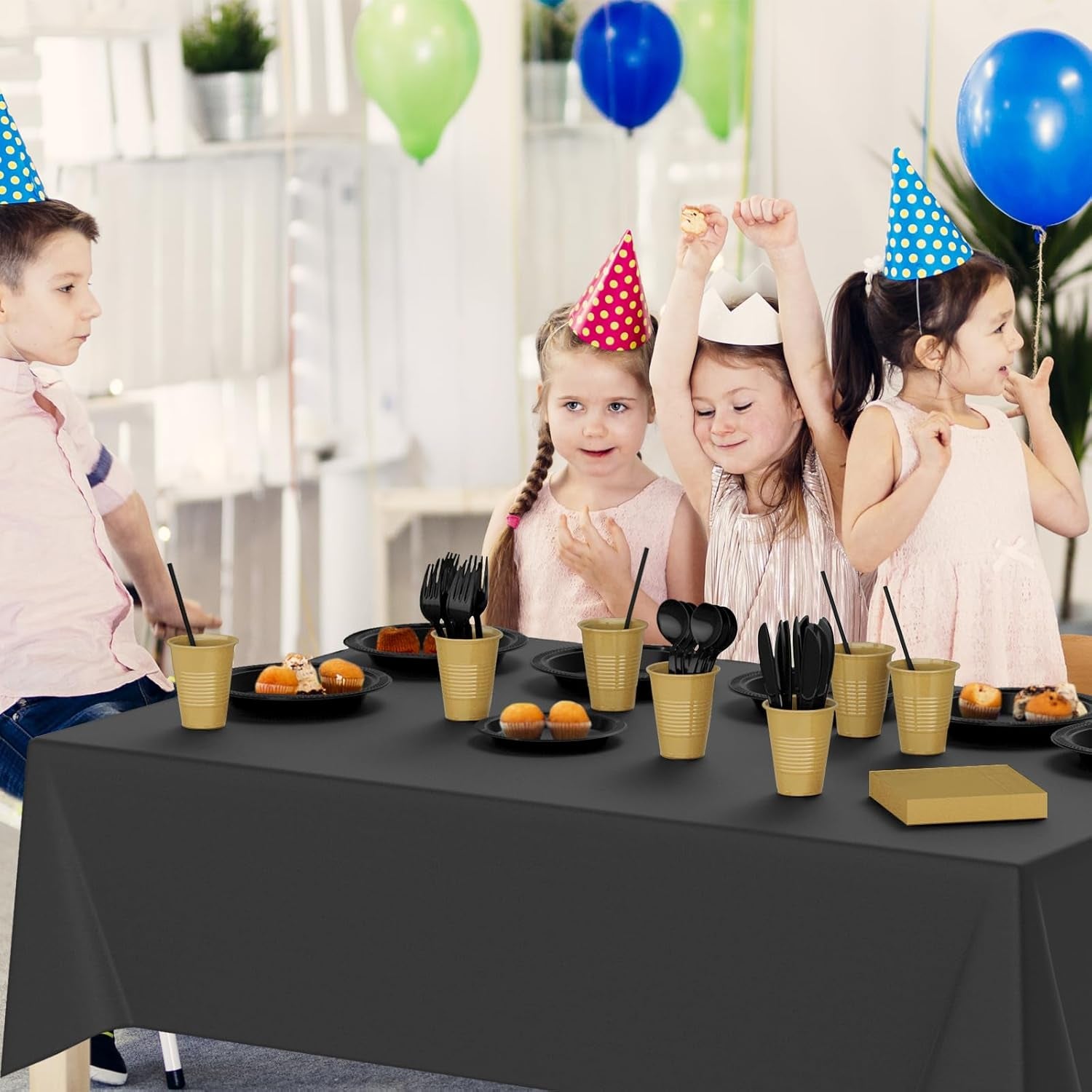 202 Pieces Disposable Plastic Dinnerware Set, Plastic Cutlery Set Includes 25 of Each Dinner Plates|Dessert Plates|Cups|Napkins|Straws|Spoons, Forks & Knives (Black & Gold, 202PCS（25 Guests）)