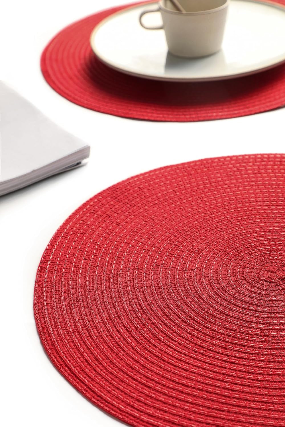 15 Inch round Braided Placemats Set of 4, Washable Heat Resistant Cotton Polyester Circle Place Mats for Kitchen Dining Table - Red