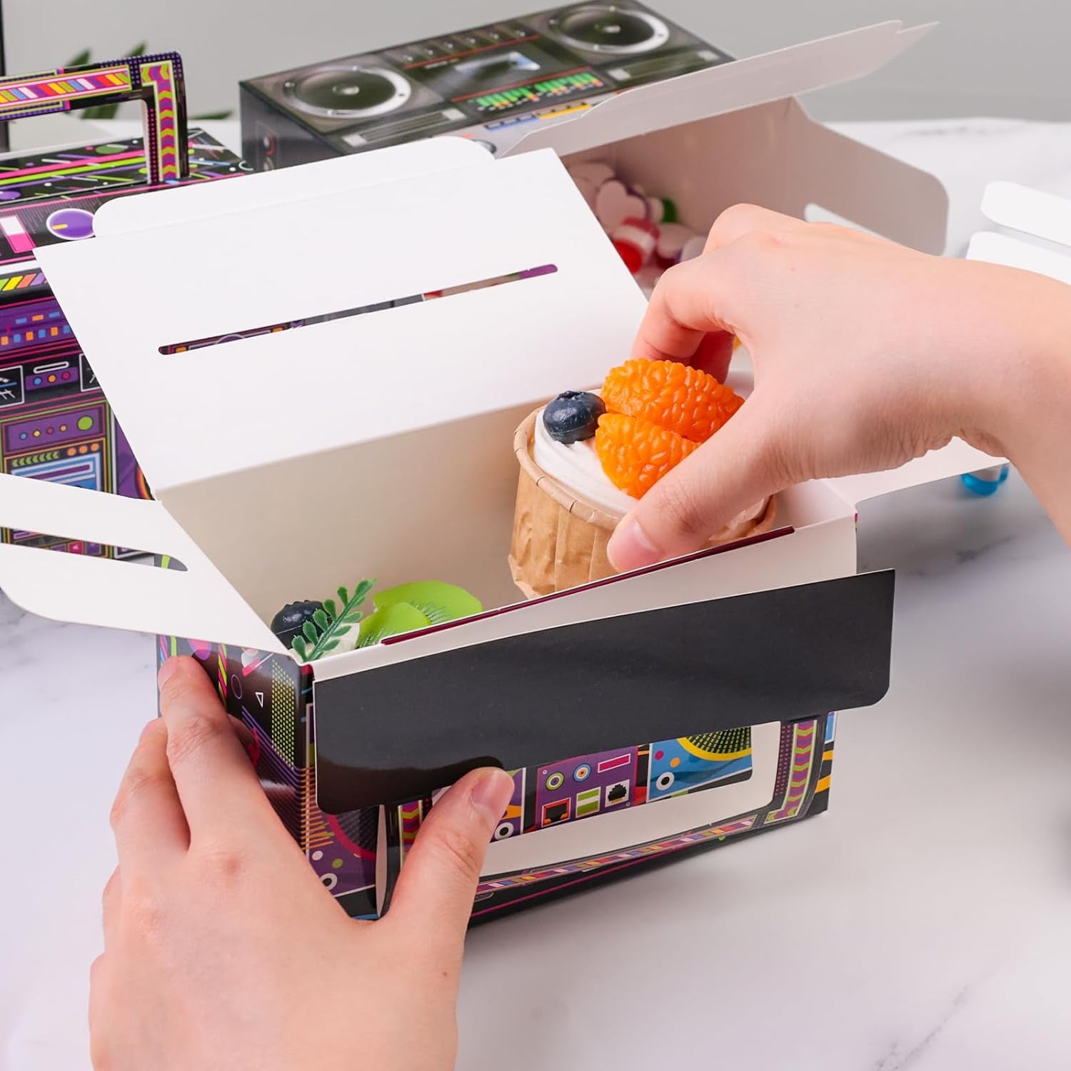 10PCS 80S Party Favor Boxes, Novelty Boom Box Candy Treat Boxes Gift Boxes for Retro Party Supplies Radio Decorations