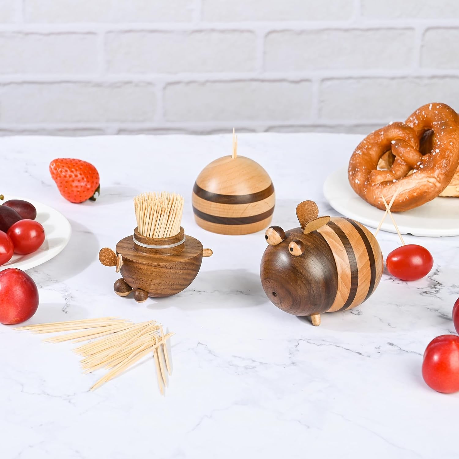 1000 Count Bamboo Toothpicks Barbecue, Fruits and Teeth Cleaning - round Double-Pointed Wooden Toothpicks, for Appetizers,Olives